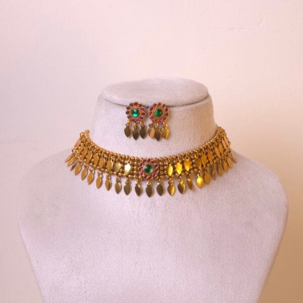 Choker R-C1021